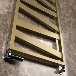 LÉGÈRETÉ LUXUEUSE